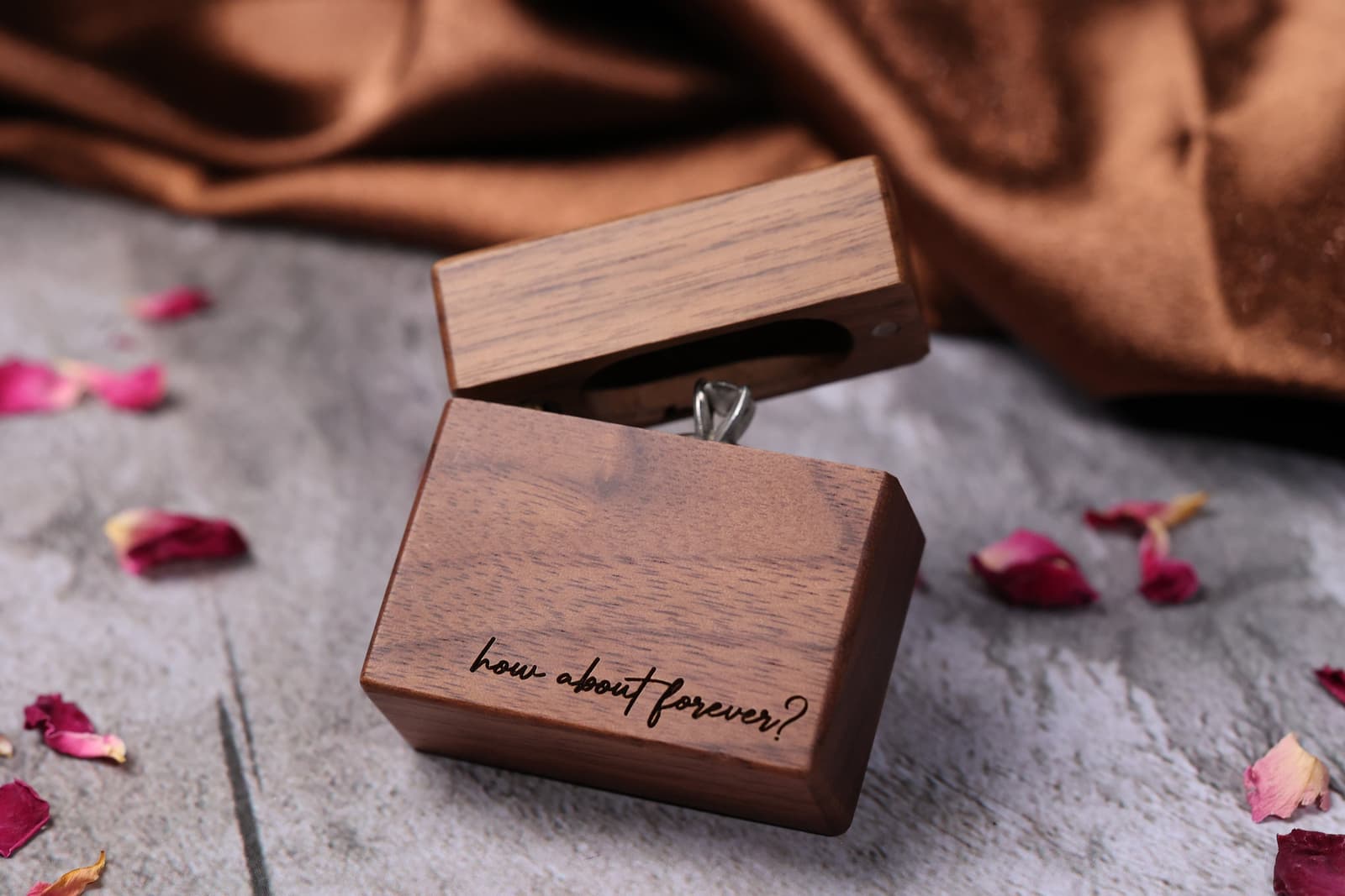 Cajita de madera para anillo de compromiso, foto 7