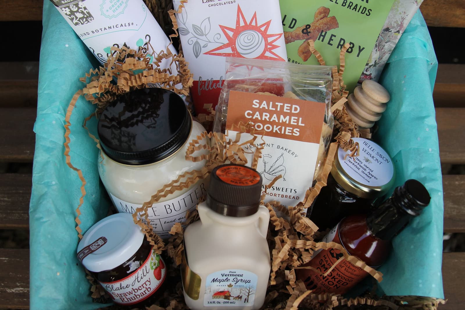 Cesta de regalo gourmet de Vermont con productos artesanos, foto 6