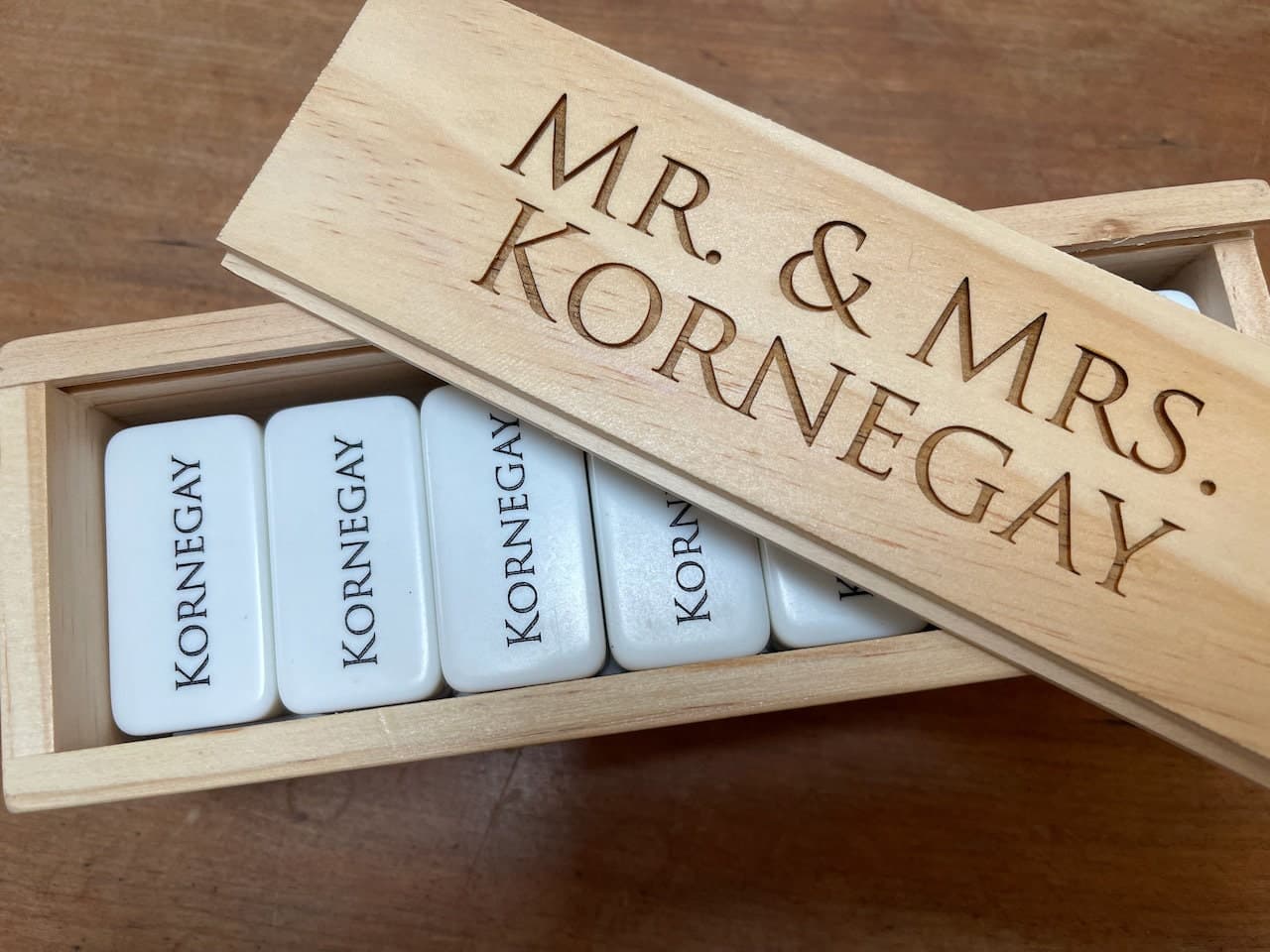 Juego de dominó personalizado con caja de madera, foto 7