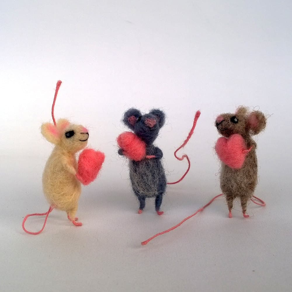 Marcapáginas de ratoncito con corazón para novio, foto 3