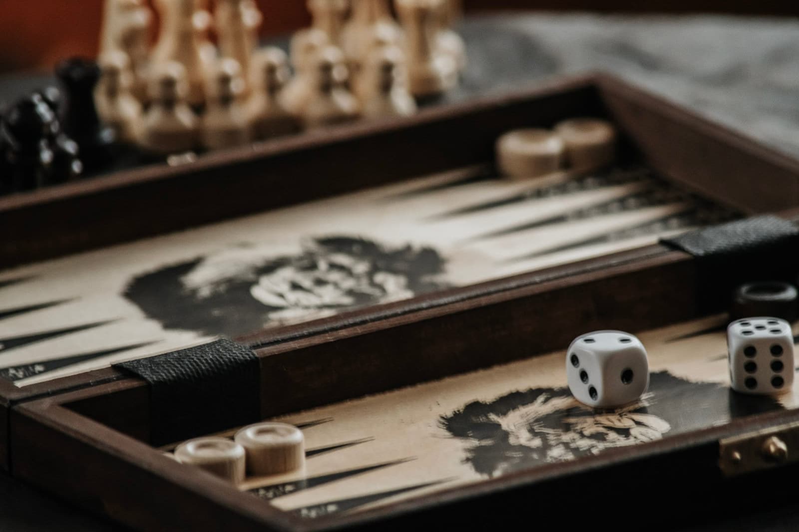 Juego de mesa 3 en 1 de madera tallada, foto 6