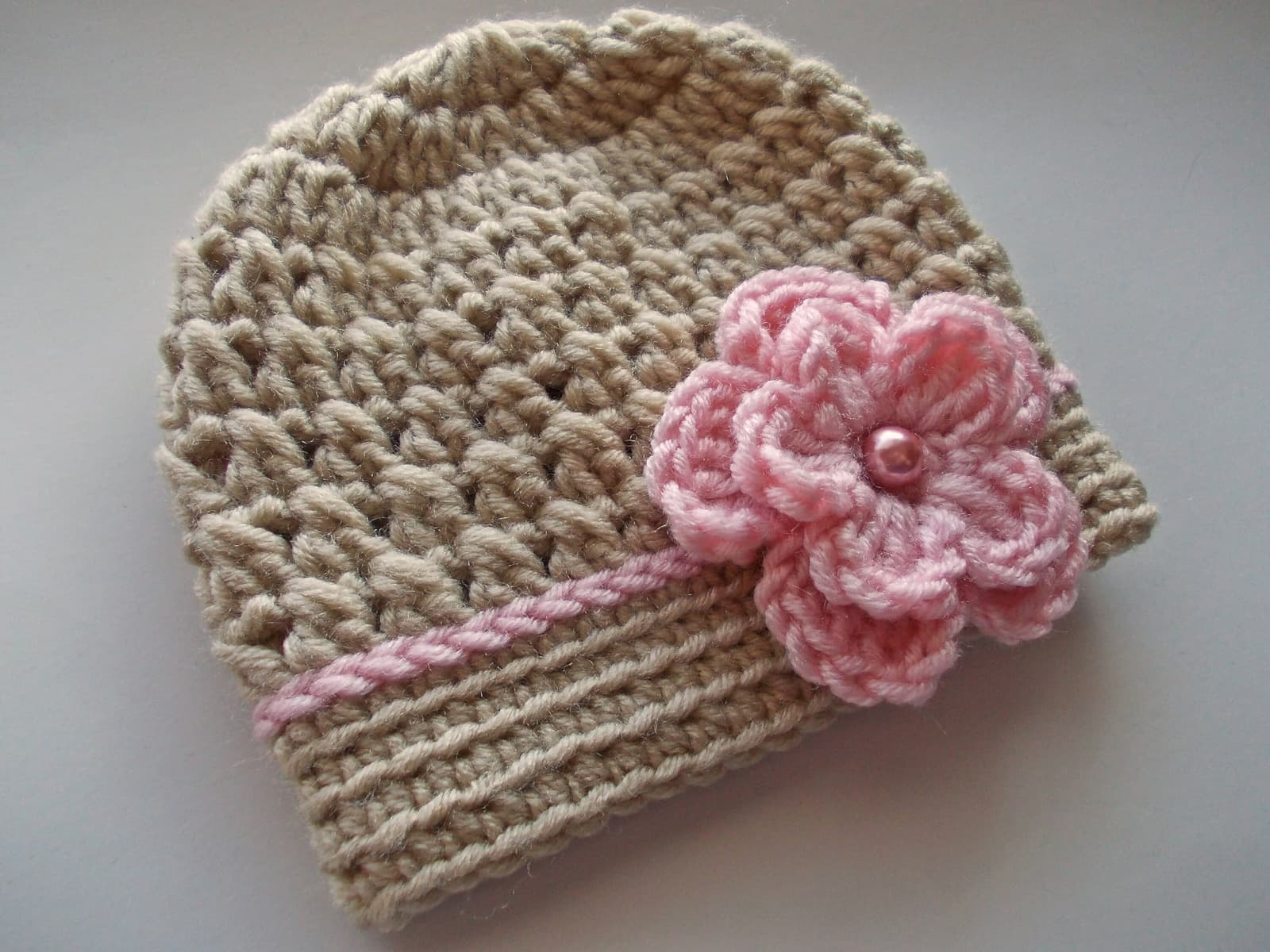 Gorro de ganchillo gris con flor rosa para bebé, foto 6