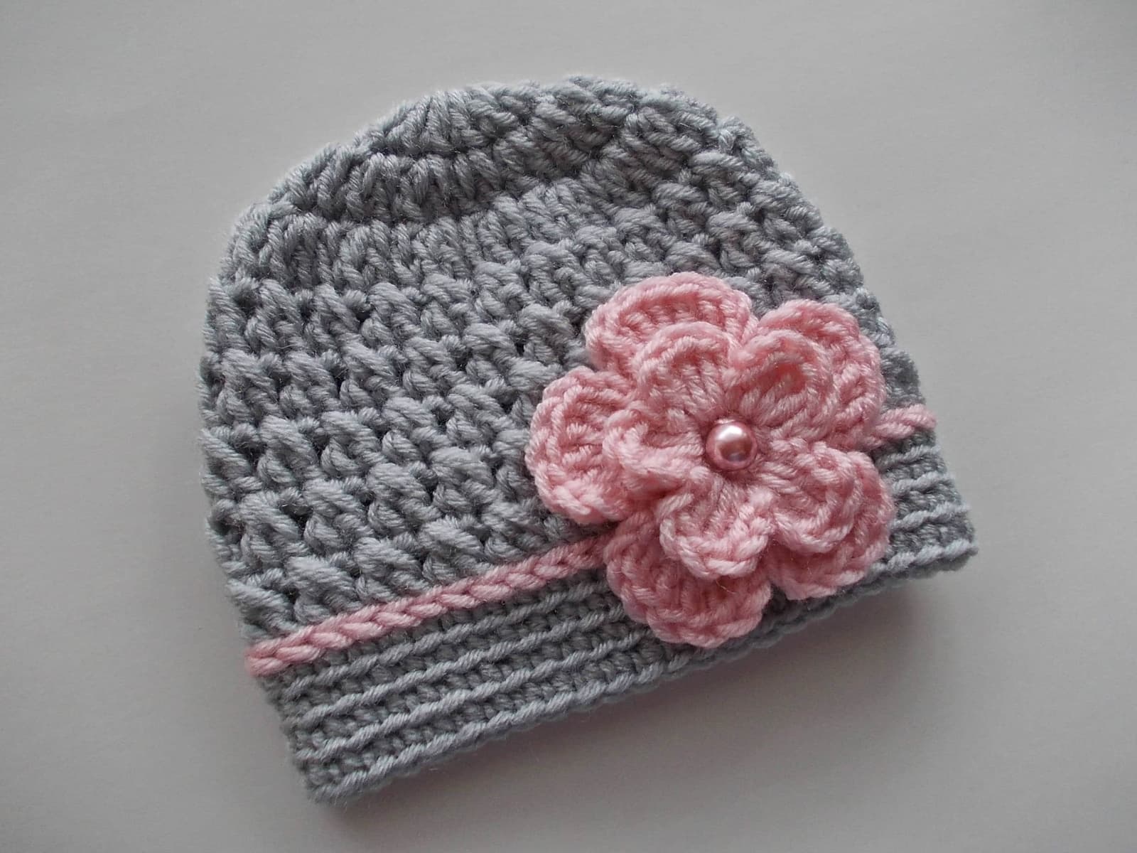 Gorro de ganchillo gris con flor rosa para bebé, foto 8