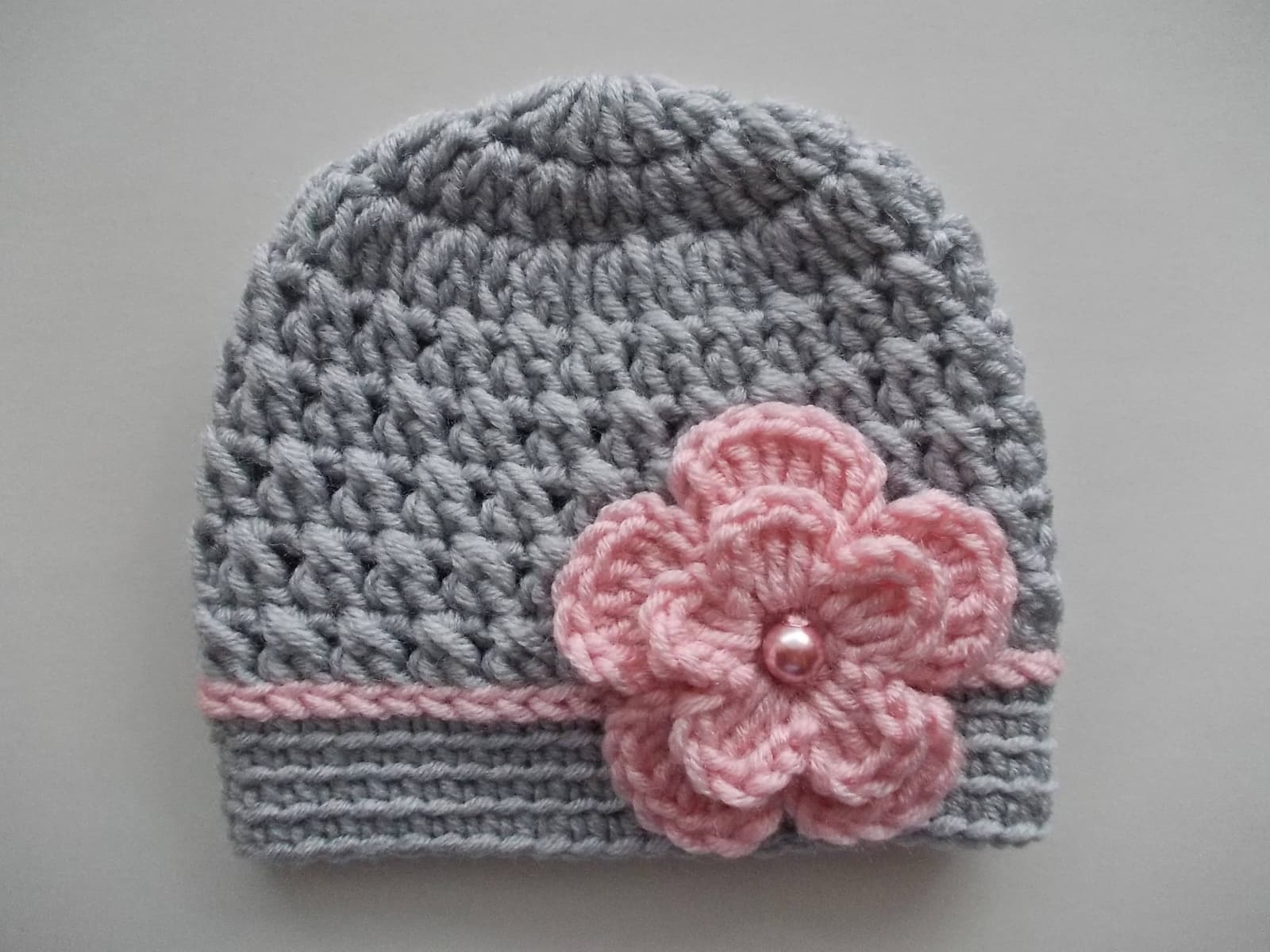 Gorro de ganchillo gris con flor rosa para bebé, foto 9