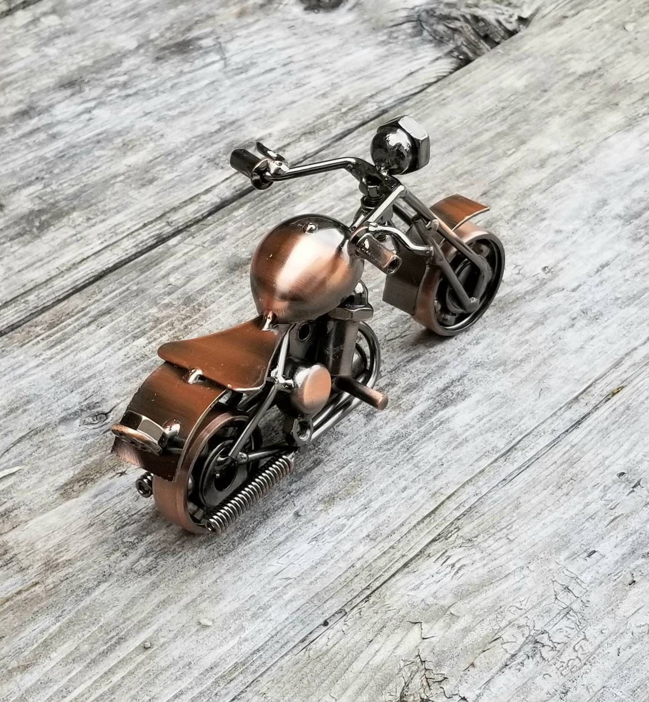 Mini moto de tuercas y tornillos, foto 4