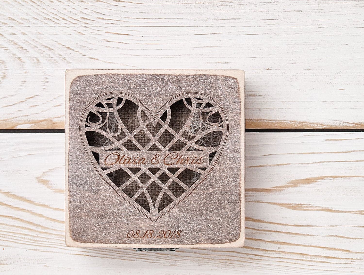Cajita de madera personalizada para alianzas, foto 2