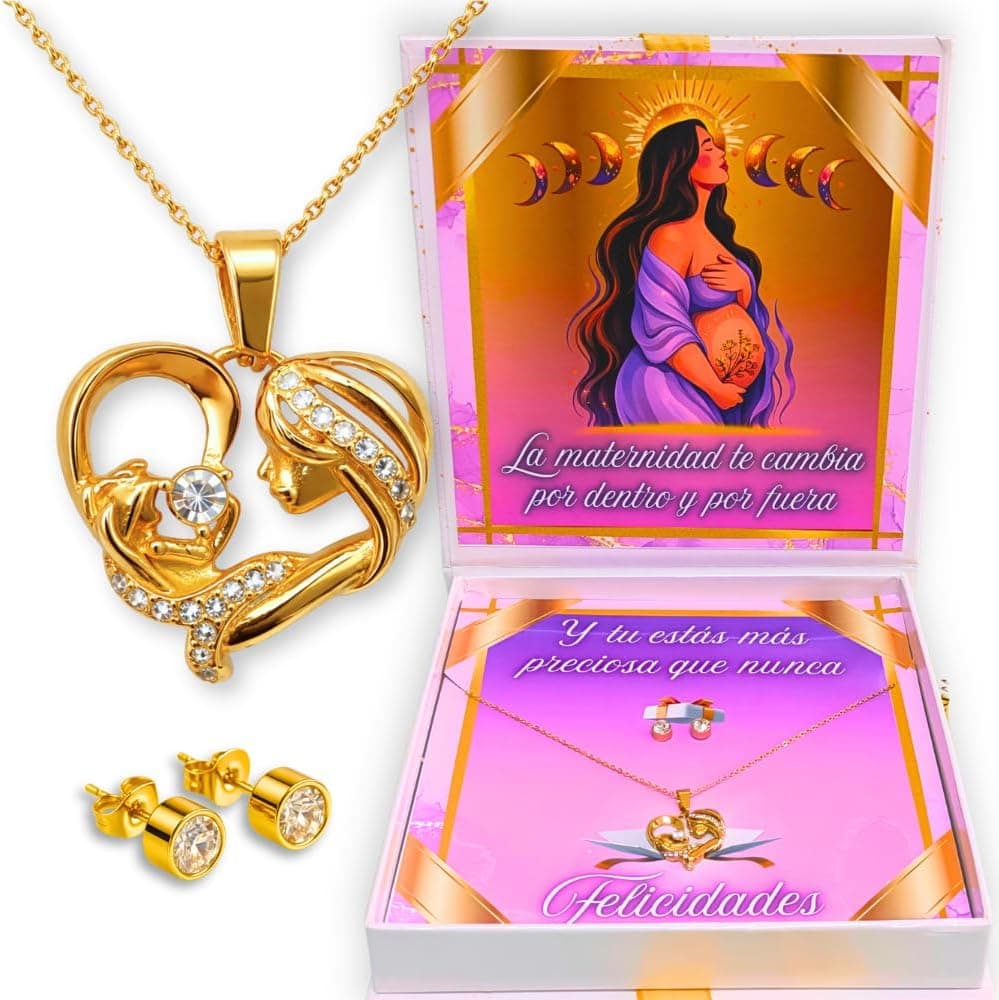 Collar dorado con colgante de corazón y una figura de madre con su bebé, junto a los pendientes a juego dentro de su caja