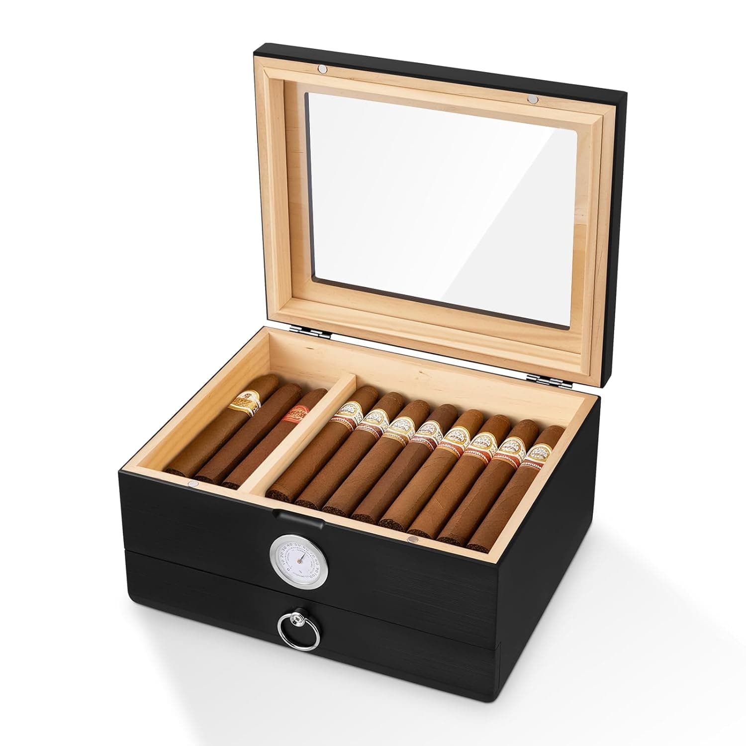 Humidor de madera oscura con tapa de cristal y puros dentro