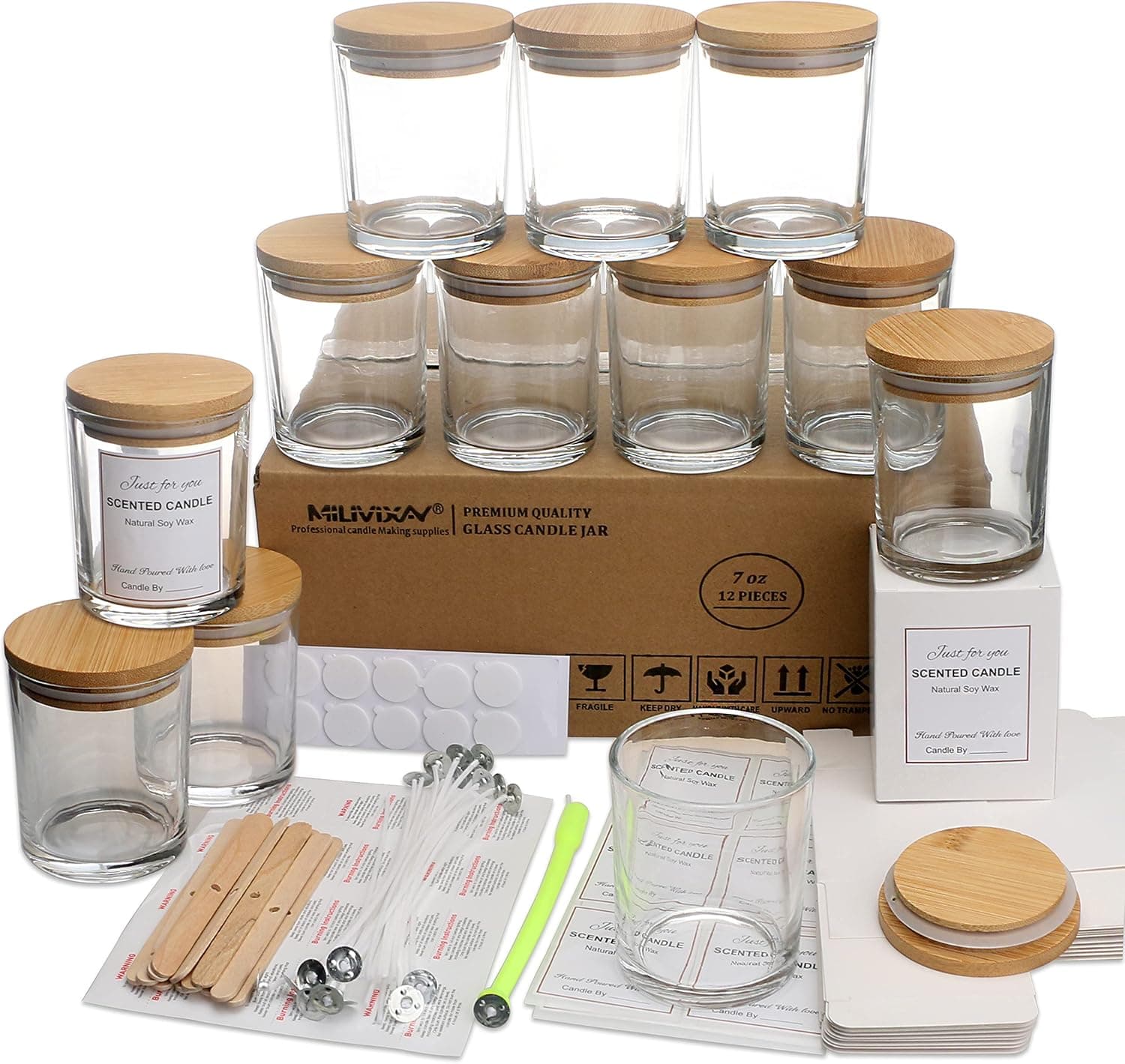 Doce tarros de cristal transparente con tapa de bambú para hacer velas