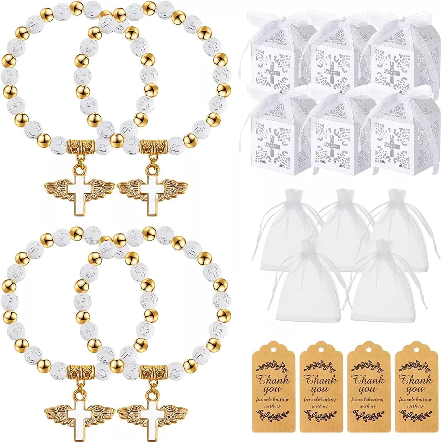 Veinte pulseras con cruz junto a las cajas y bolsas de organza a juego