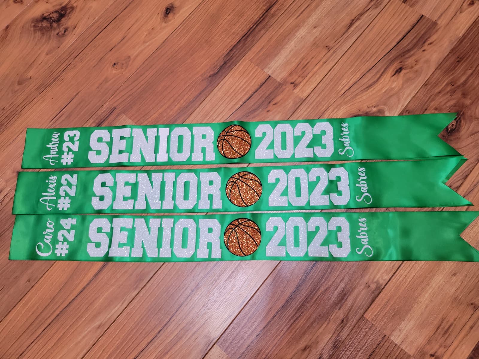 Banda personalizada para graduación Senior 2025