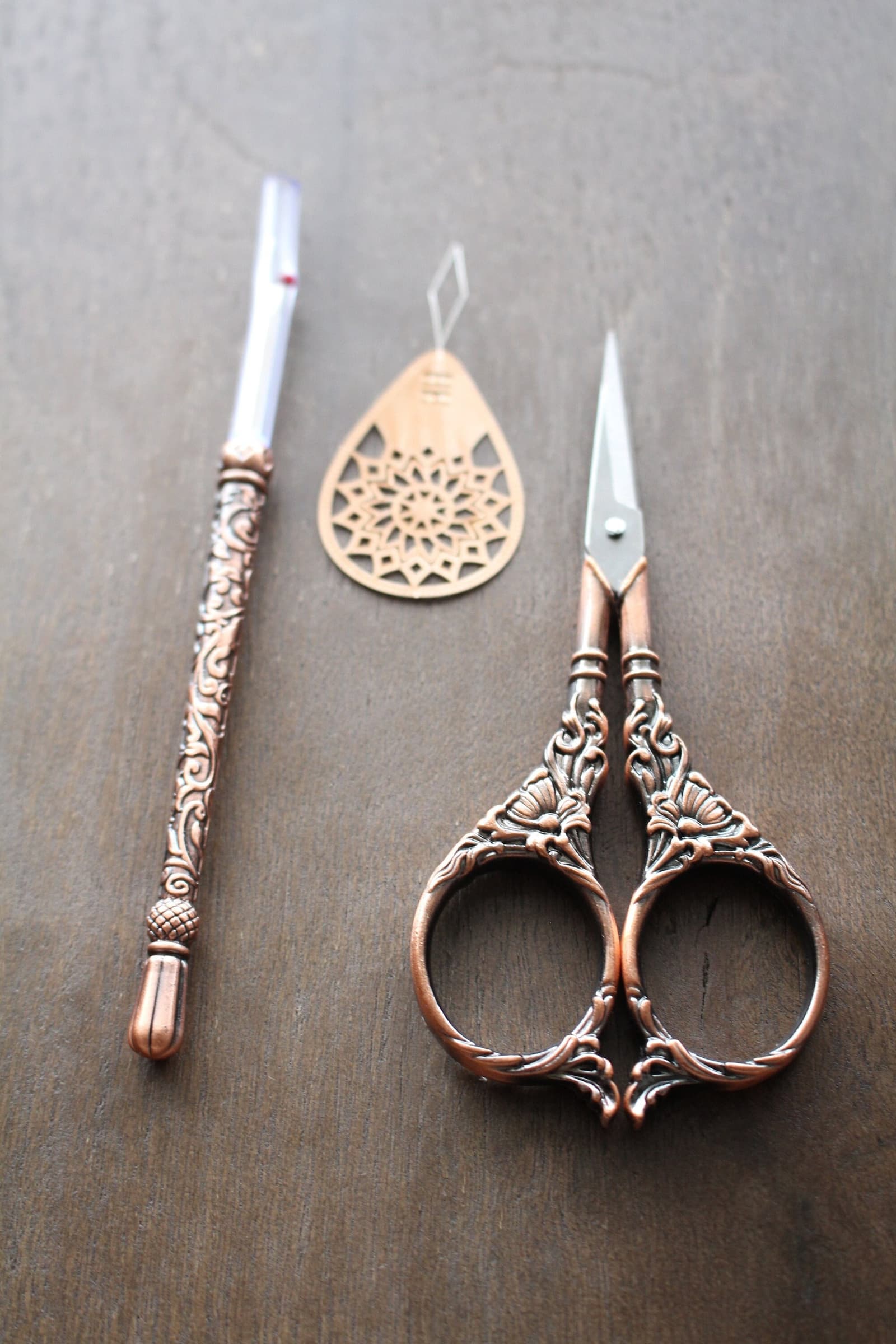 Vintage Copper Sewing Gift Set • Matching Copper Needle Threader, Scissors, Seam Ripper • Practical And Elegant Gift For Seamstress Or Quilt