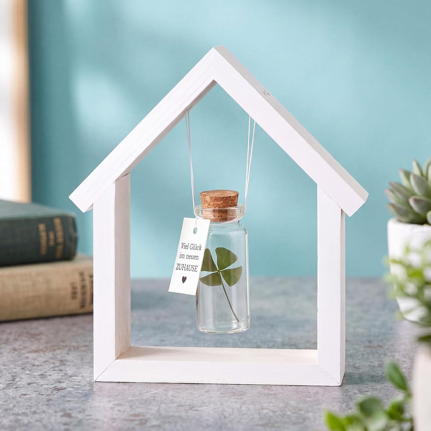 Decoración de madera con trébol para nuevo hogar