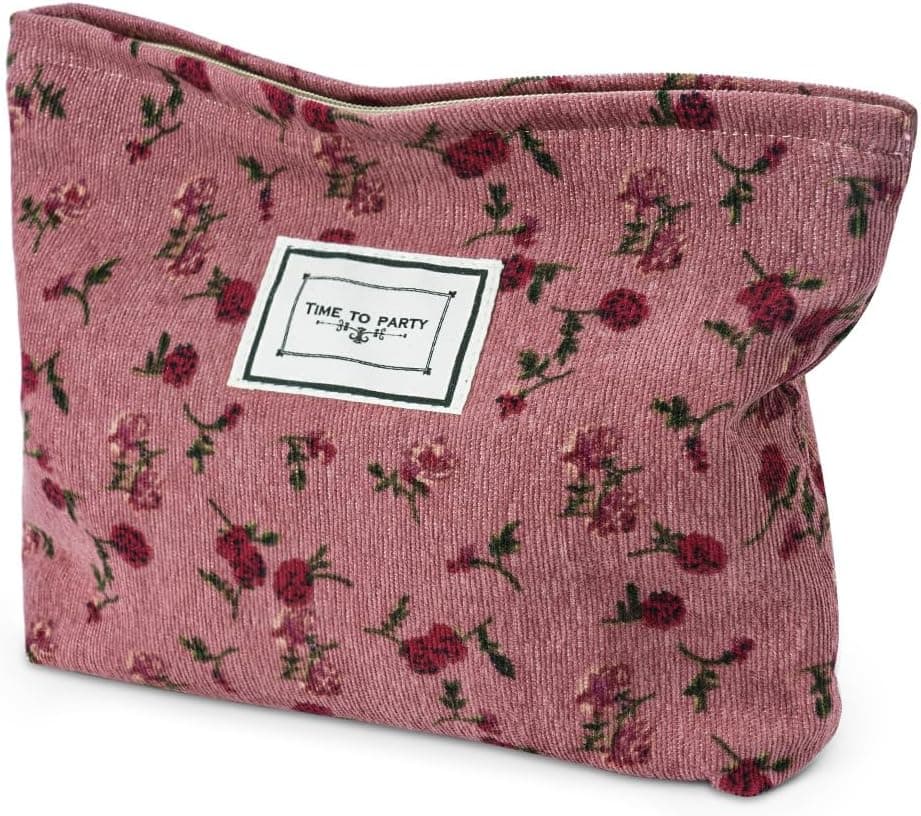 Neceser de pana en tono granate con estampado floral y parche que pone Time to Party