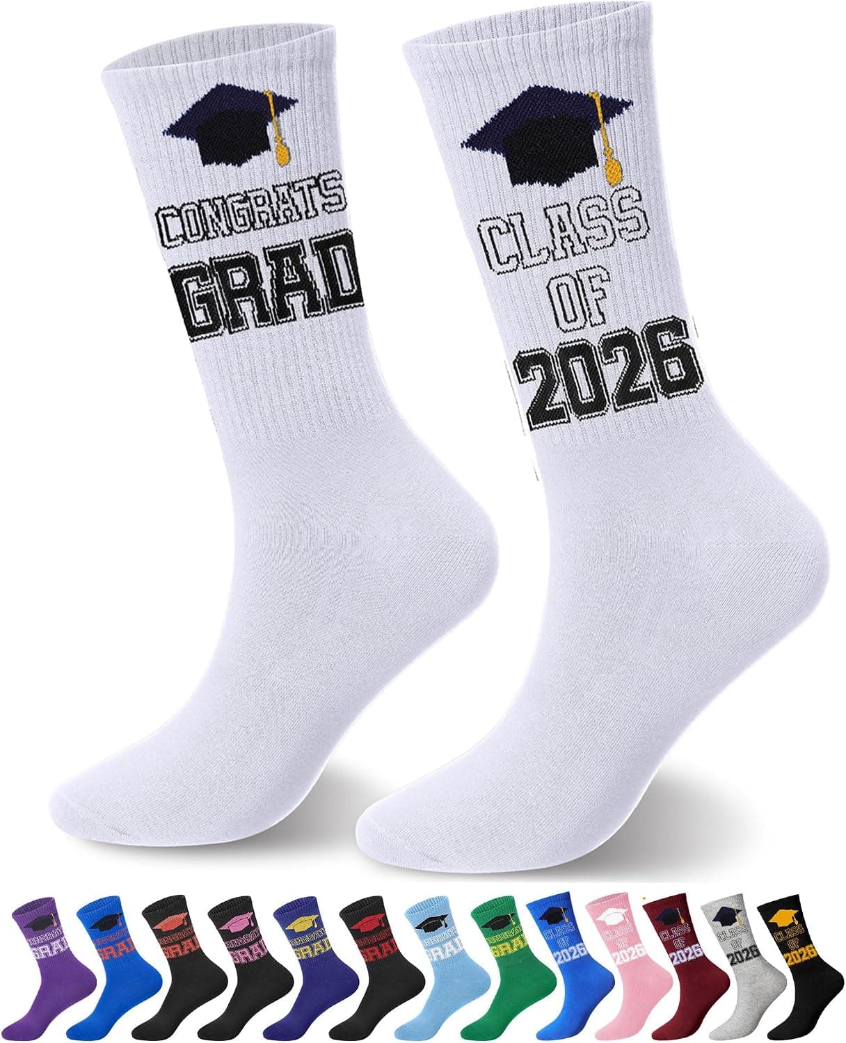 Par de calcetines blancos con birrete bordado y texto Class of 2026, junto a otros colores disponibles